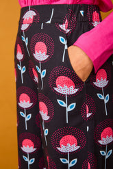 Fuchsia Fauna Hose